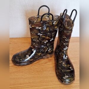 Western Chief Deer Skull Camouflage Mid Calf Rain Boots Kids Boy's - Size 13/1